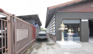 ประตูกว้าง รถใหญ่เข้าได้ ขายโรงงาน 11 กค.61