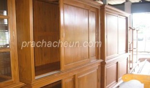 ตกแต่งภายใน บ้าน  ตู้เสื้อผ้า